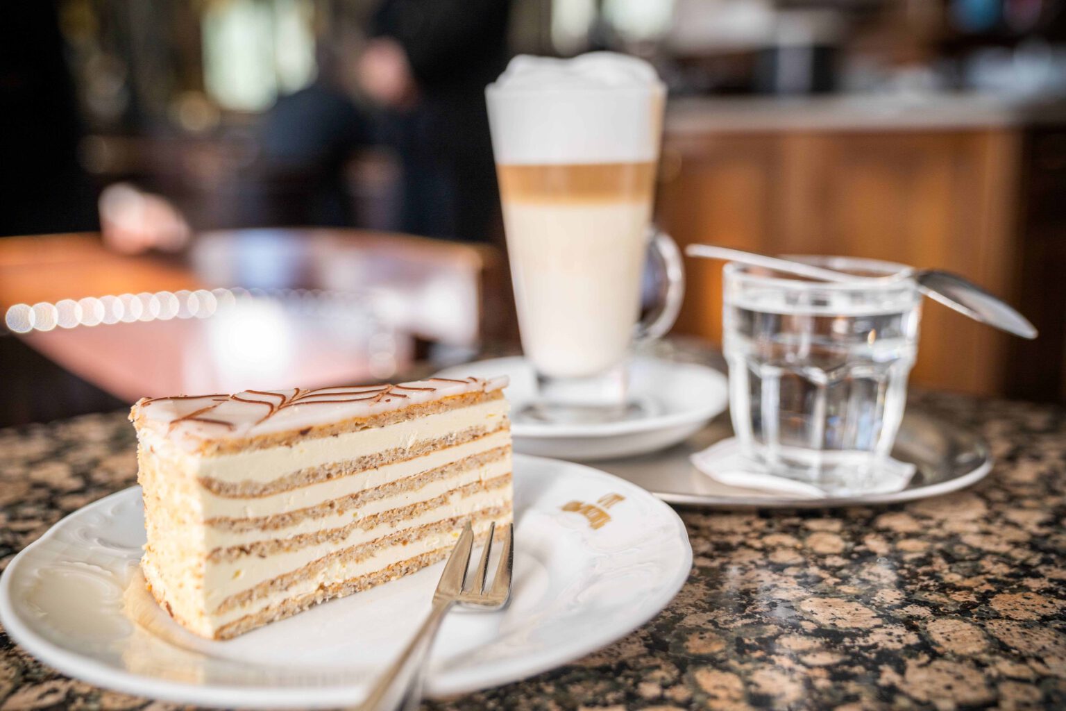 Café-Schwarzenberg-Esterhazytorte